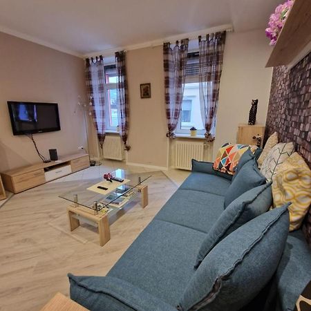 Mozart27 - Ferienwohnung Pirmasens Bagian luar foto