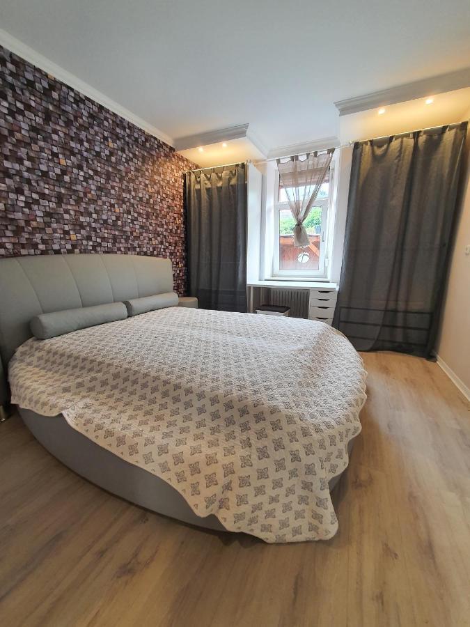 Mozart27 - Ferienwohnung Pirmasens Bagian luar foto