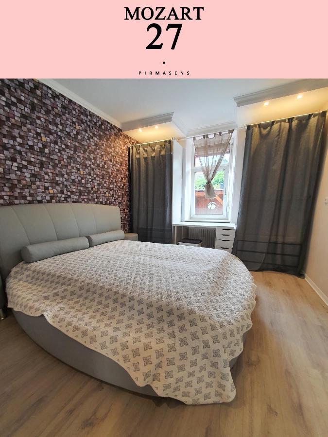 Mozart27 - Ferienwohnung Pirmasens Bagian luar foto